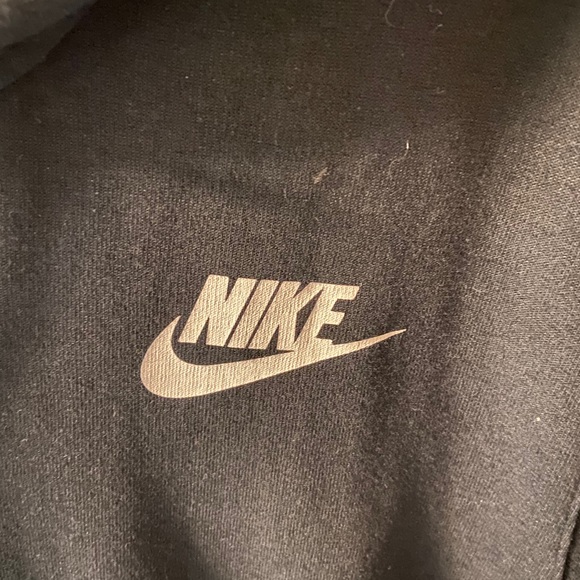 Nike black full zip hoodie - Picture 3 of 4